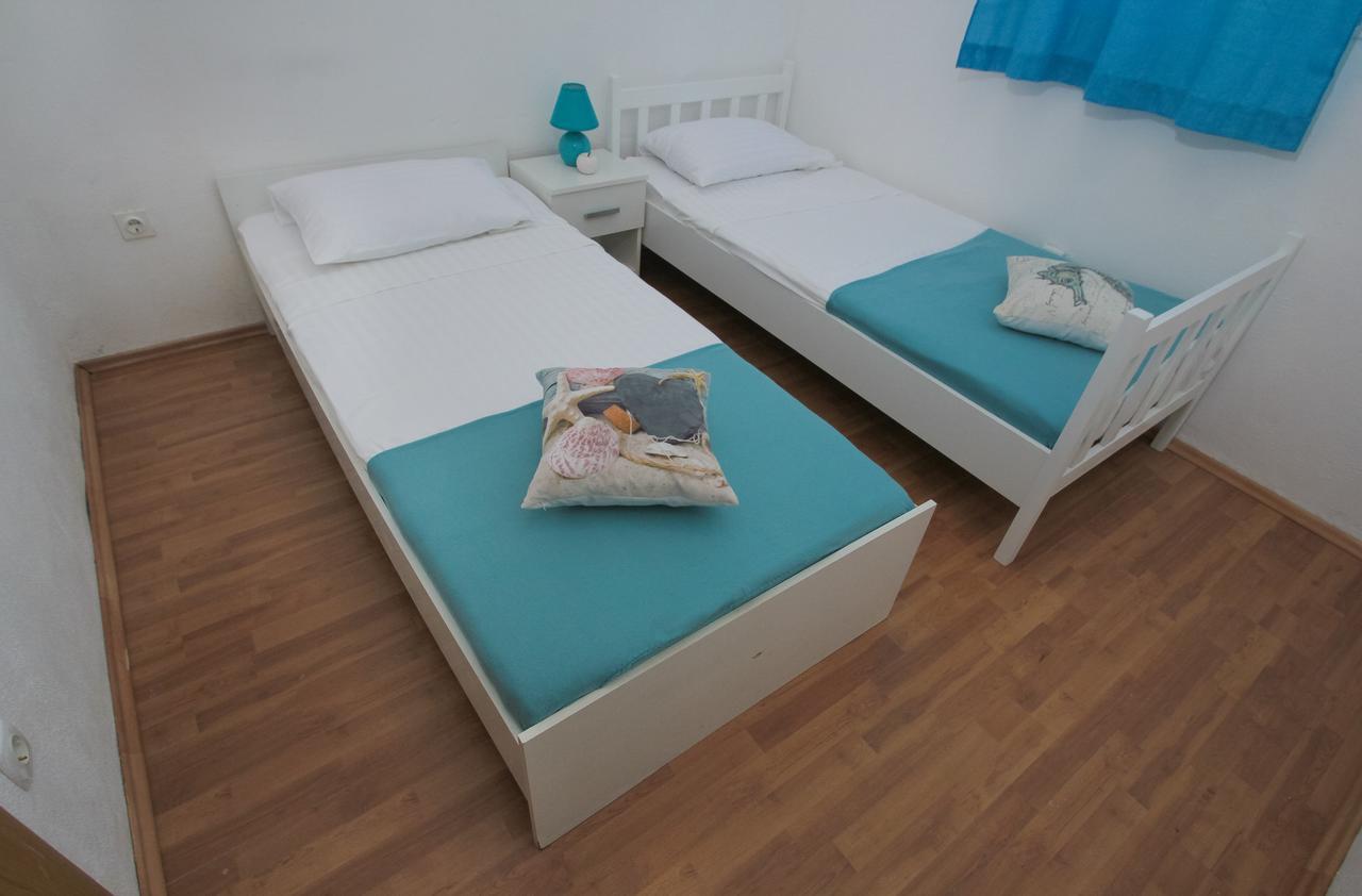 Apartment Afrodita Kastela Luaran gambar